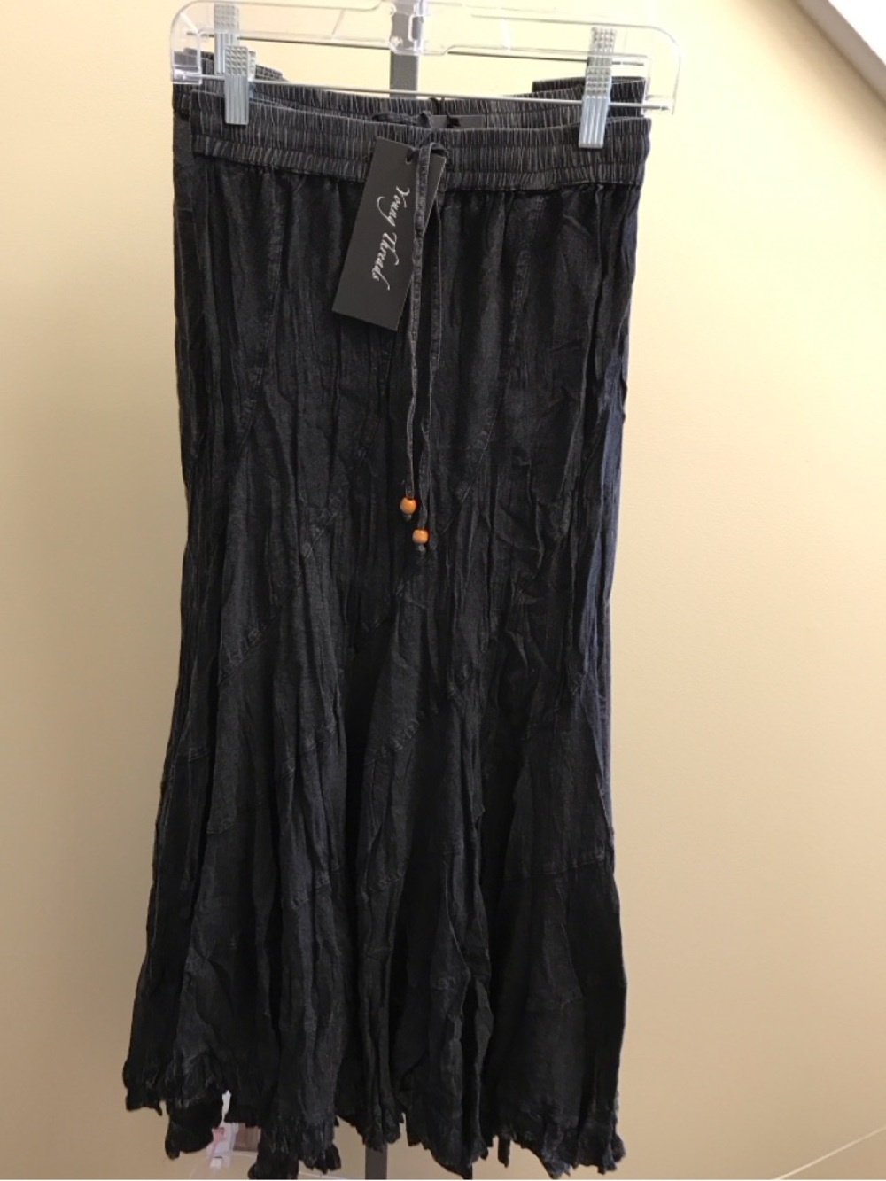 YOUNG THREADS NWT SKIRT Black Elastic Waist Stitch Details  medium Large 3X